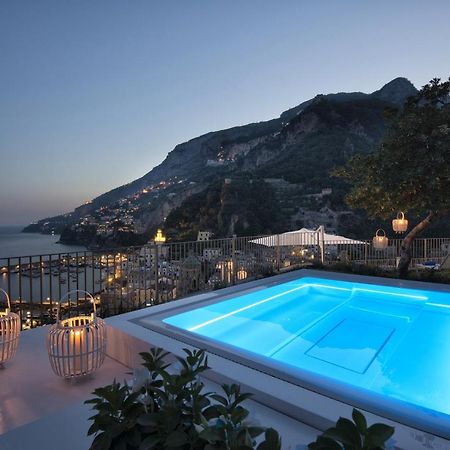 Amore Rentals - Palazzo Della Storia Амалфи Екстериор снимка