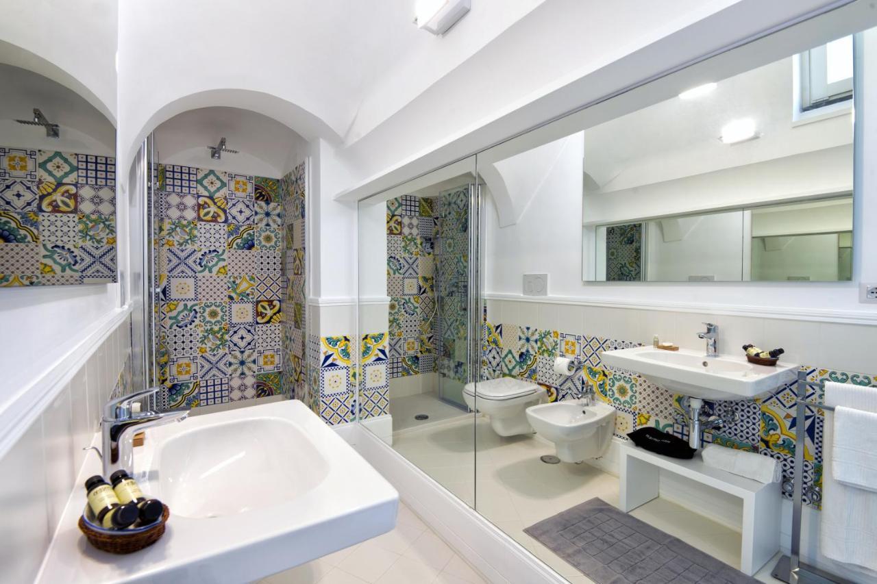 Amore Rentals - Palazzo Della Storia Амалфи Екстериор снимка