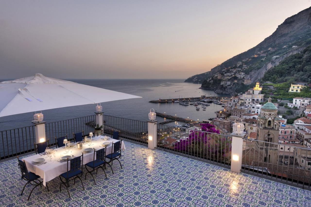 Amore Rentals - Palazzo Della Storia Амалфи Екстериор снимка