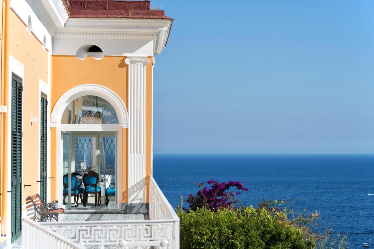 Amore Rentals - Palazzo Della Storia Амалфи Екстериор снимка